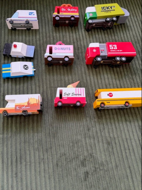 Candylab Toys ( 10 )