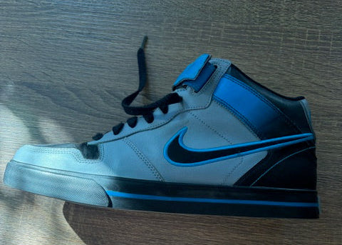 Gray / Baby Blue - NIKE SB DUNK MID - Size 12*