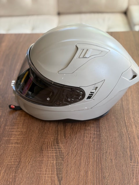 LIGHT GRAY MOTORCYCLE HELMET - Size XL
