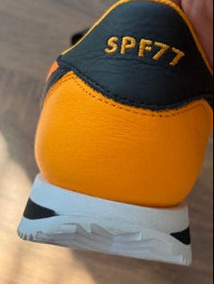 " Amarillo " - NIKE CORTEZ - Size 11*