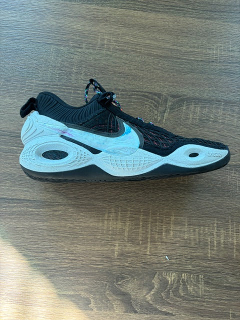 NIKE COSMIC UNITY TB - Size 12