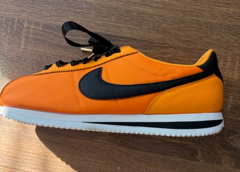" Amarillo " - NIKE CORTEZ - Size 11*